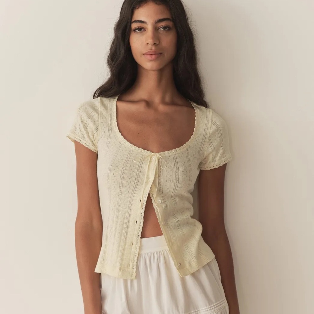 SOLD Doen Lara tee